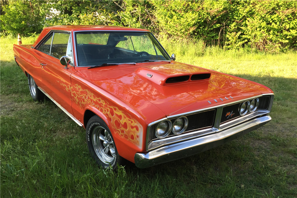 1966 DODGE CORONET 440  - Front 3/4 - 209351