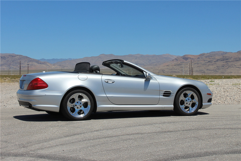 2005 MERCEDES-BENZ SL500 AMG CONVERTIBLE - Side Profile - 209639