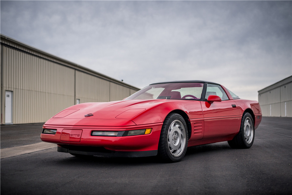 1991 CHEVROLET CORVETTE ZR1 - Front 3/4 - 210035