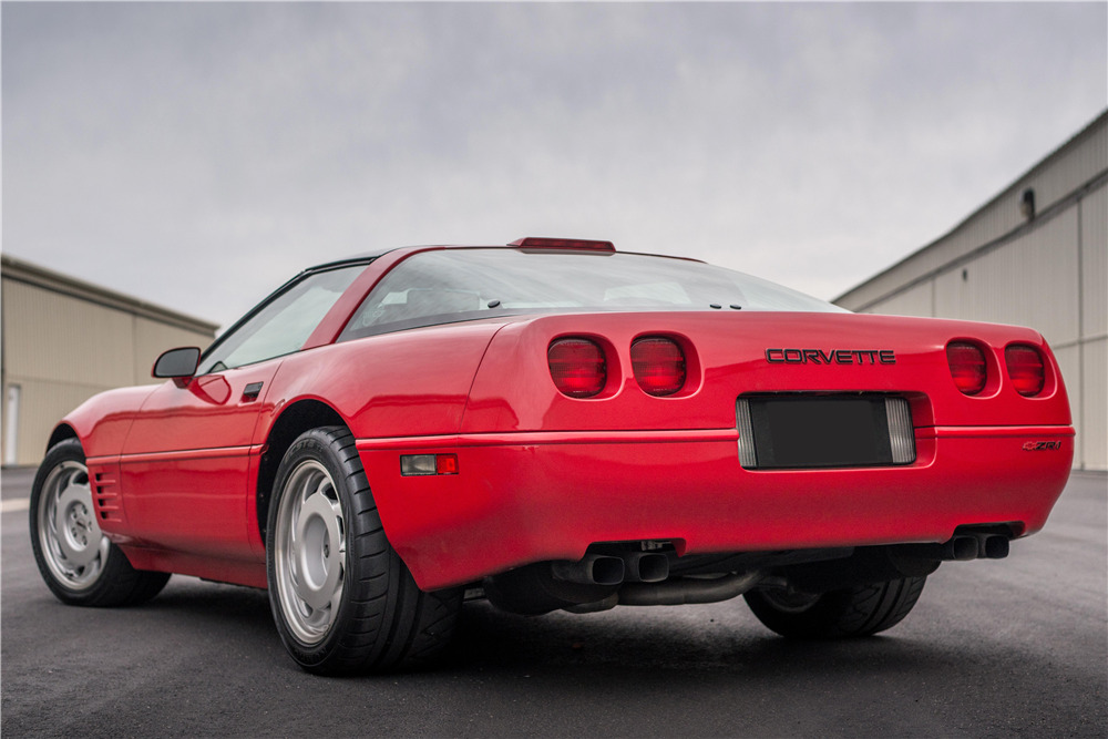 1991 CHEVROLET CORVETTE ZR1 - Rear 3/4 - 210035