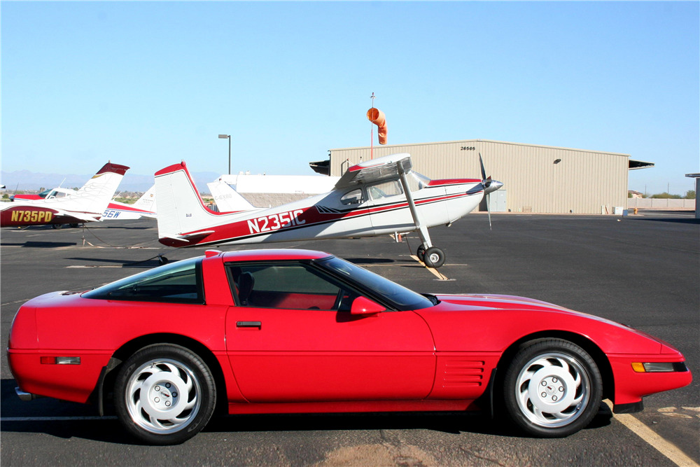 1991 CHEVROLET CORVETTE ZR1 - Side Profile - 210035