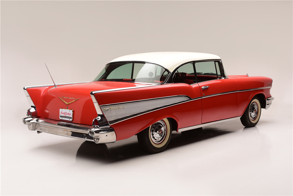 1957 CHEVROLET BEL AIR - Rear 3/4 - 210095