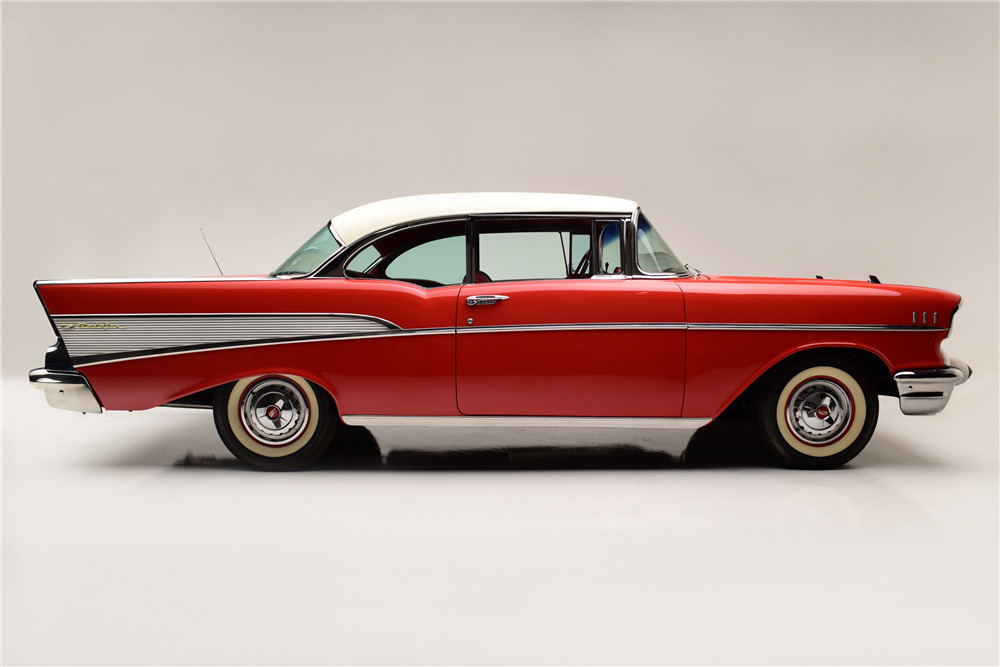 1957 CHEVROLET BEL AIR - Side Profile - 210095