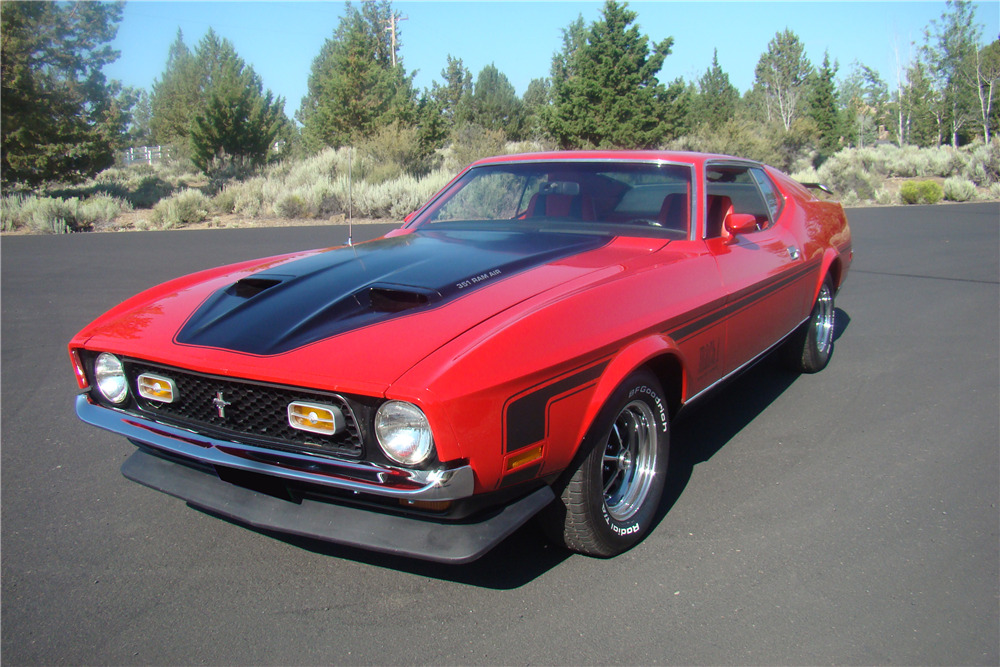1971 FORD MACH 1 FASTBACK - Front 3/4 - 210146