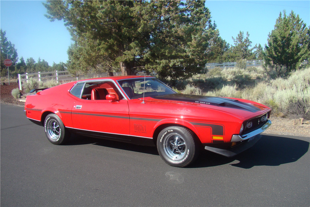 1971 FORD MACH 1 FASTBACK - Side Profile - 210146