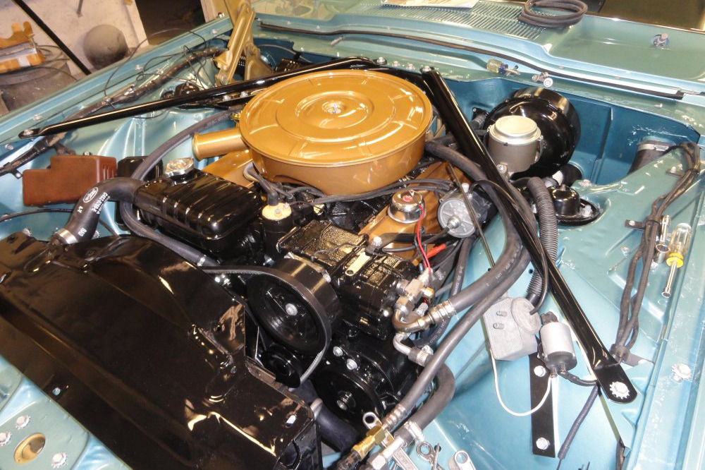 1965 FORD THUNDERBIRD CONVERTIBLE Engine 210157