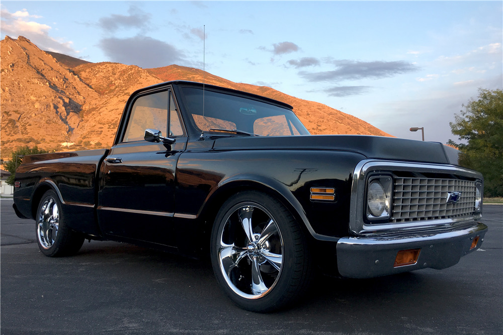 1971 CHEVROLET C10 CUSTOM PICKUP - Front 3/4 - 210249