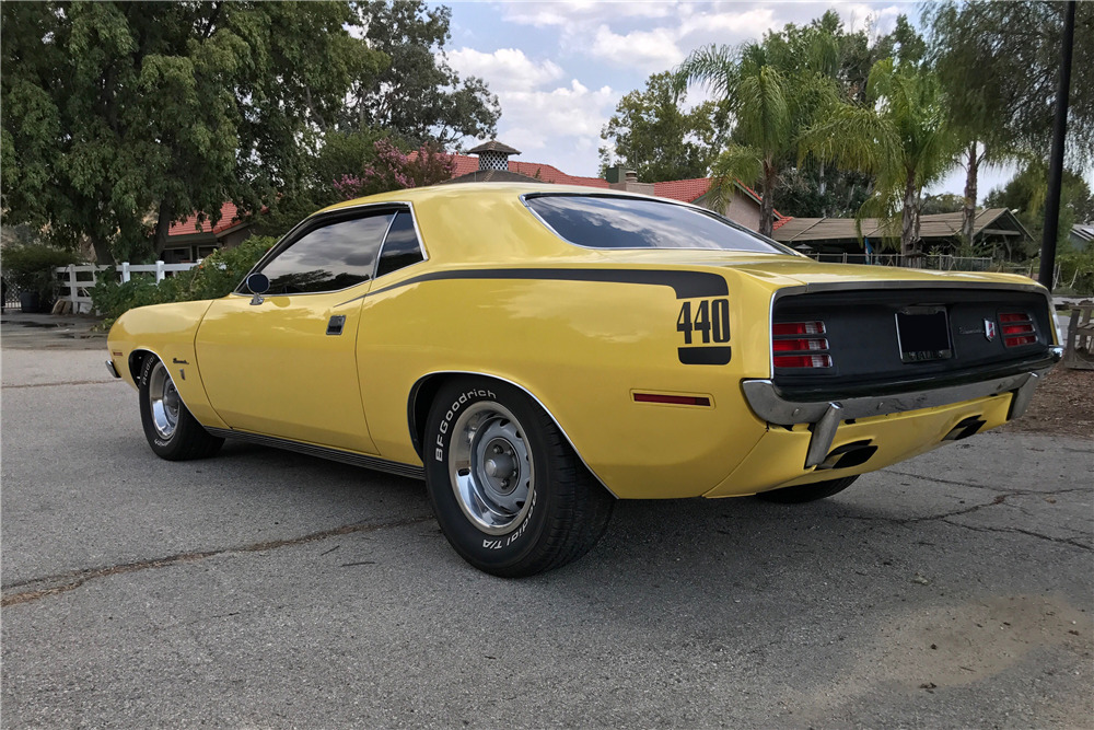 1970 PLYMOUTH BARRACUDA GRAN COUPE - Rear 3/4 - 210340