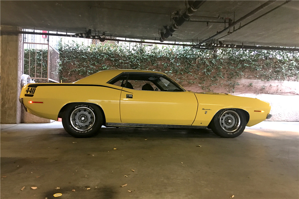 1970 PLYMOUTH BARRACUDA GRAN COUPE - Side Profile - 210340