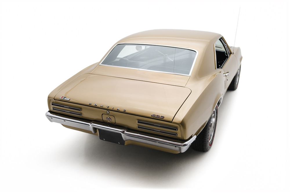 1967 PONTIAC FIREBIRD 400 - Rear 3/4 - 210342
