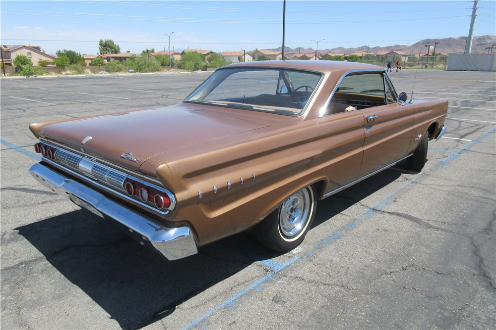 1964 MERCURY COMET CYCLONE - Rear 3/4 - 210399