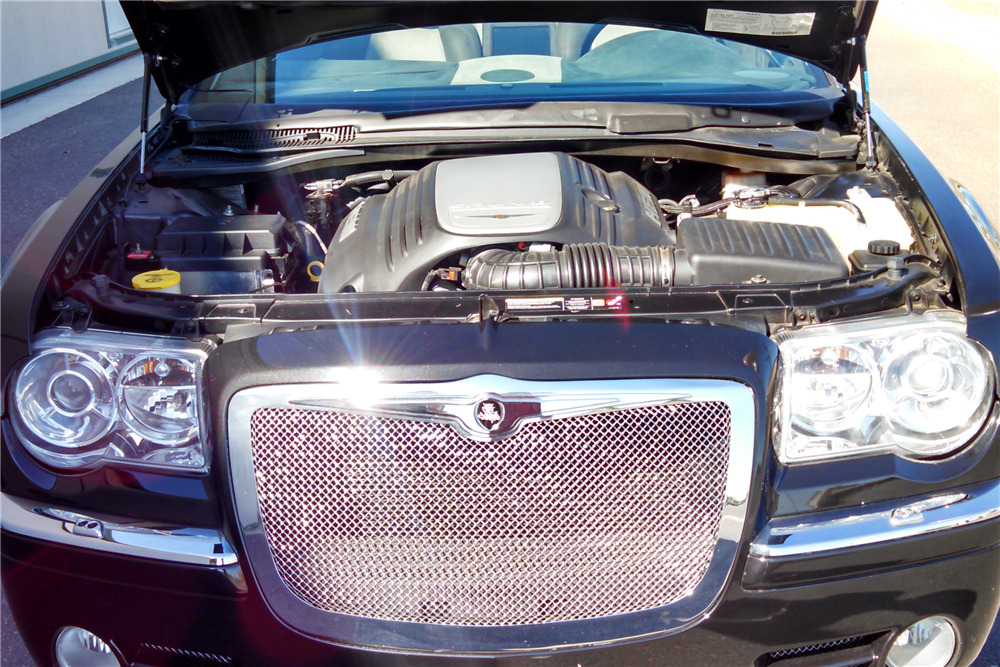 2005 CHRYSLER 300C CUSTOM ROADSTER - Engine - 210406
