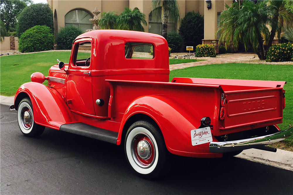 1938 DODGE PICKUP Rear 3/4 210407