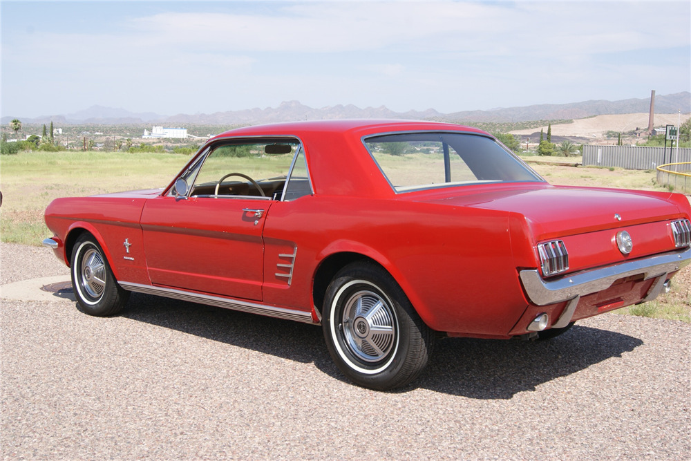 1966 FORD MUSTANG  - Rear 3/4 - 210451