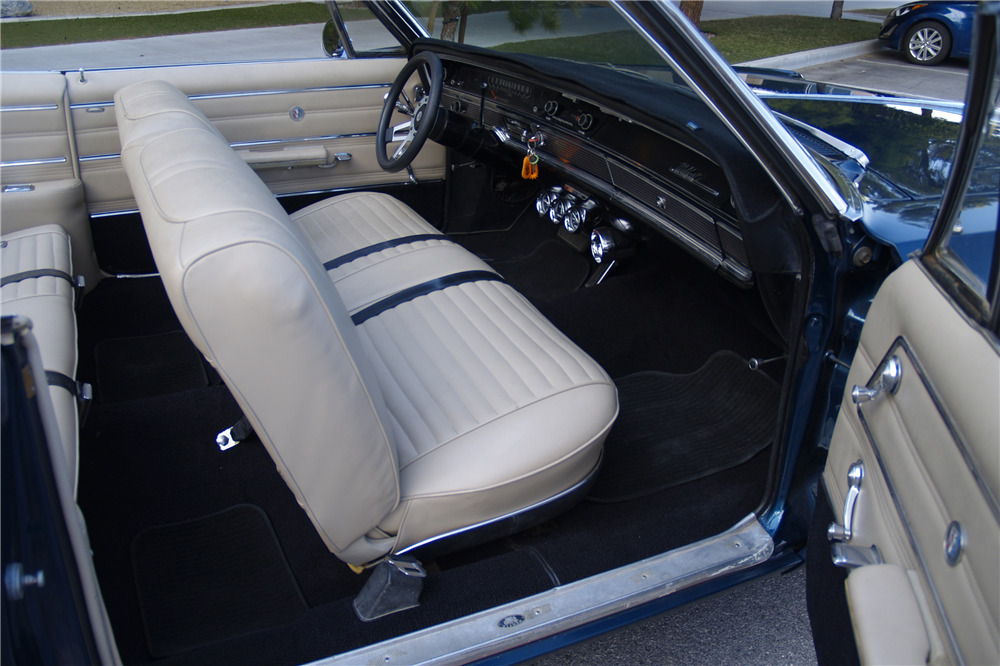 1966 BUICK WILDCAT CONVERTIBLE - Interior - 210517