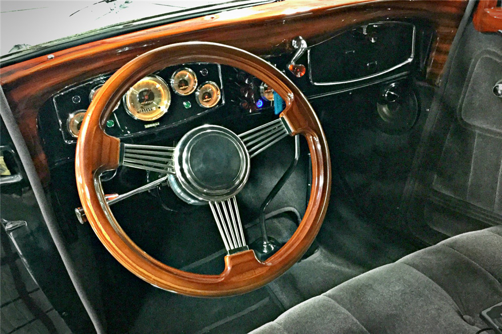 1934 DODGE BROTHERS  CUSTOM SEDAN - Interior - 210618