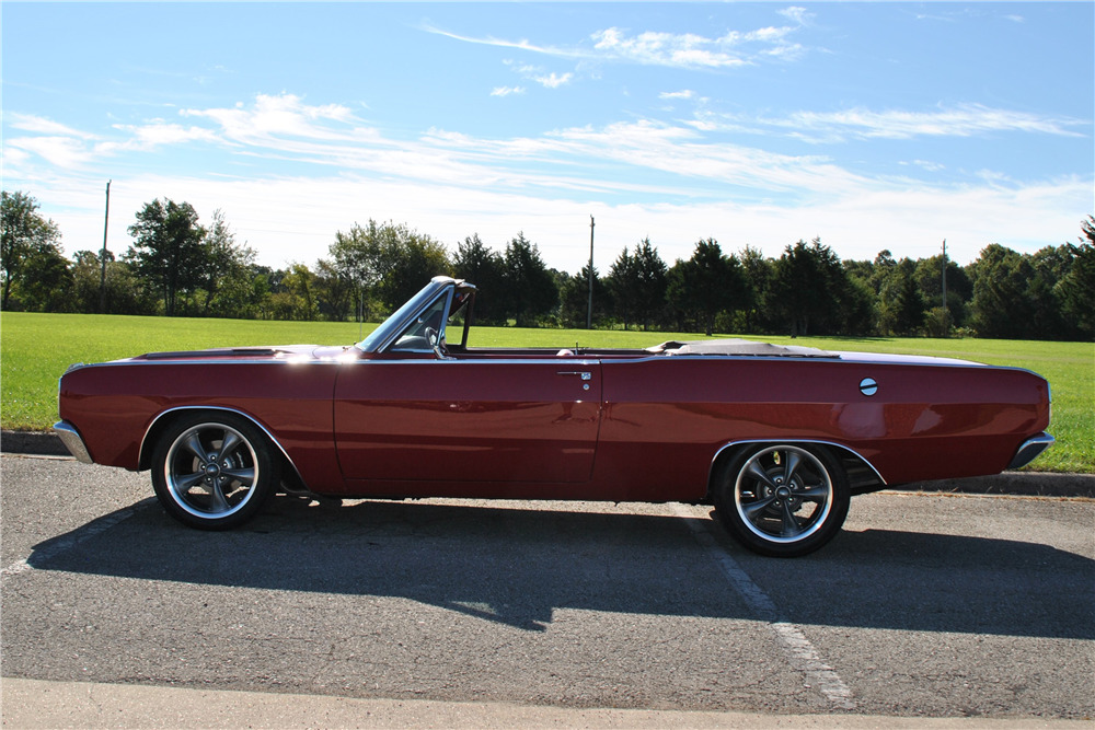 1967 DODGE DART GT CONVERTIBLE - Side Profile - 210663