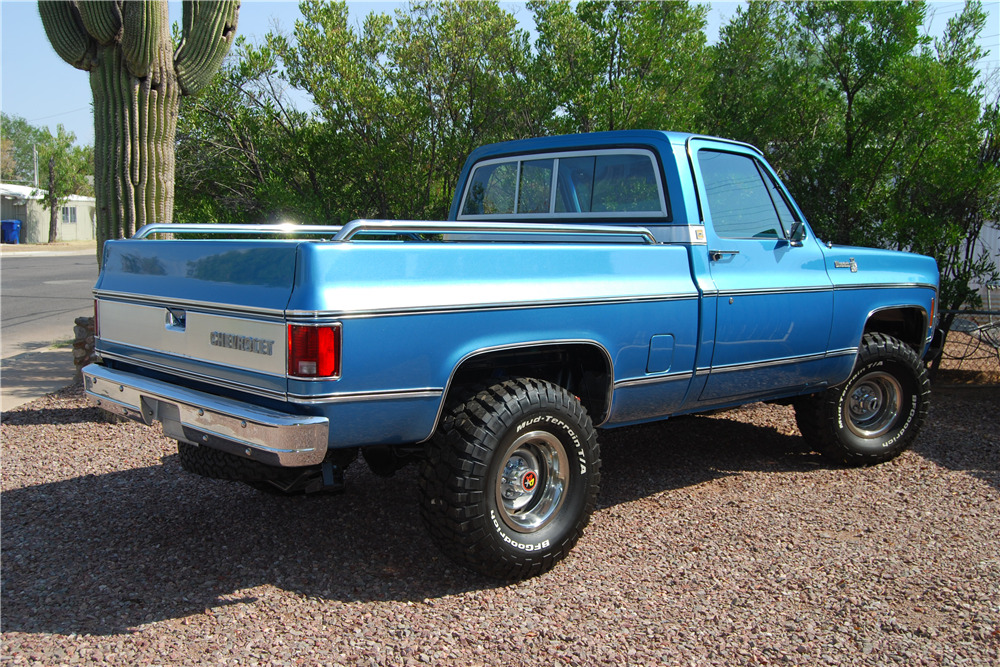 1979 CHEVROLET C10 4X4 PICKUP - Side Profile - 210684