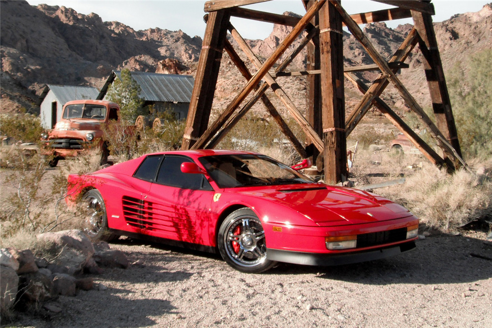 1986 FERRARI TESTAROSSA  - Front 3/4 - 210807
