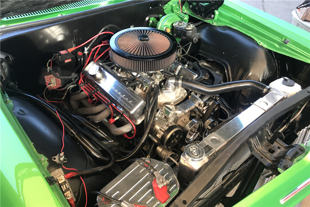 1965 CHEVROLET IMPALA SS CUSTOM COUPE - Engine - 210912