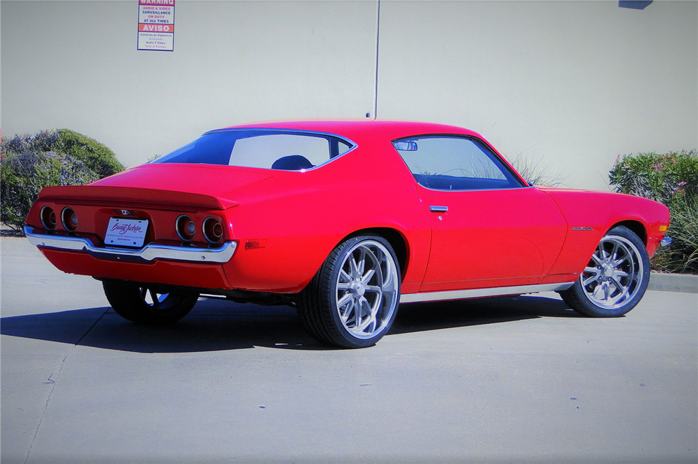 1971 CHEVROLET CAMARO RS/SS - Side Profile - 210942