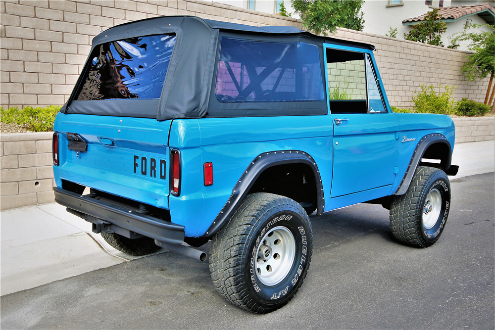 1975 FORD BRONCO 4X4 SUV - Rear 3/4 - 210970