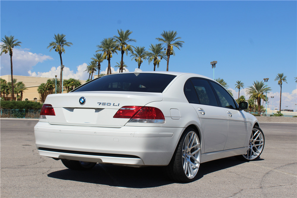 2008 BMW 750LI - Rear 3/4 - 210976
