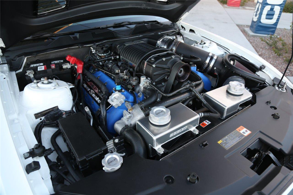 2011 FORD SHELBY GT500 SUPER SNAKE - Engine - 211047
