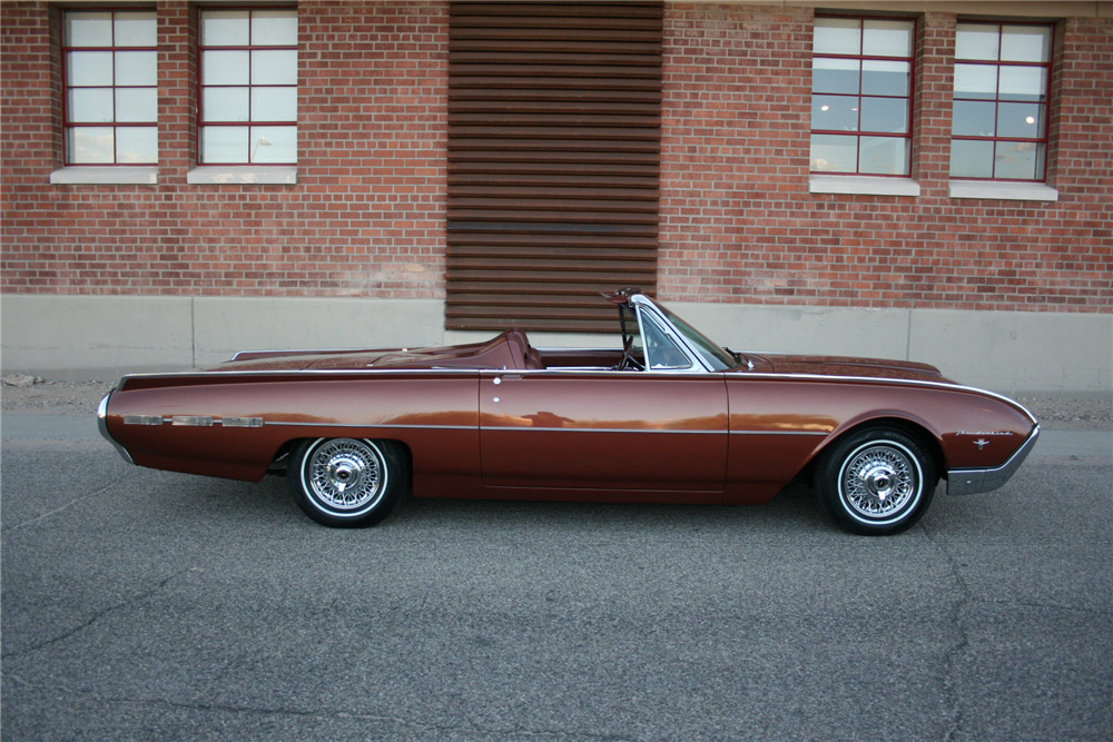 1962 FORD THUNDERBIRD SPORTS ROADSTER - Side Profile - 211055