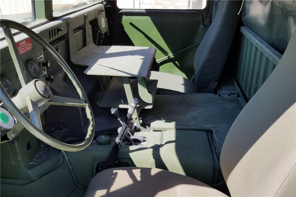 1994 AM GENERAL M998 HUMVEE - Interior - 211188