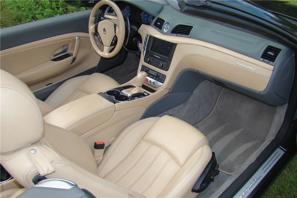 2010 MASERATI GRANTURISMO CONVERTIBLE - Interior - 211284