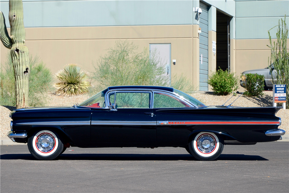 1959 CHEVROLET IMPALA - Side Profile - 211306