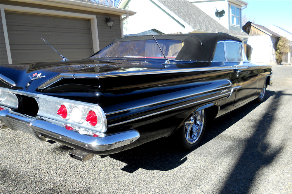 1960 CHEVROLET IMPALA CUSTOM CONVERTIBLE - Rear 3/4 - 211735