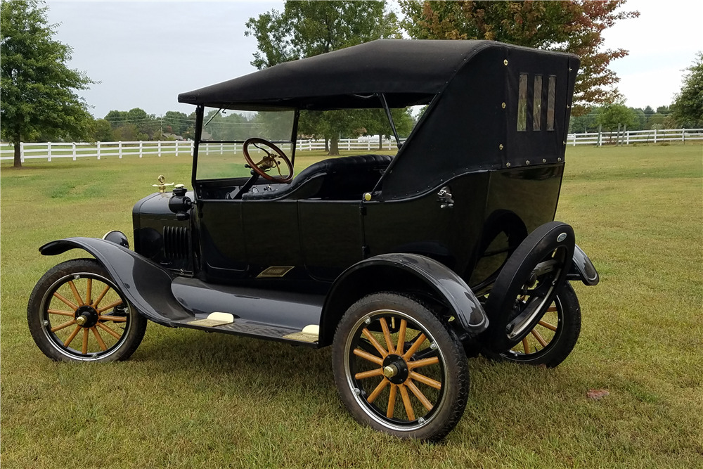 1920 FORD MODEL T - Rear 3/4 - 211749