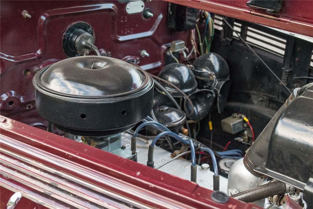 1938 DODGE CLUB COUPE - Engine - 211913