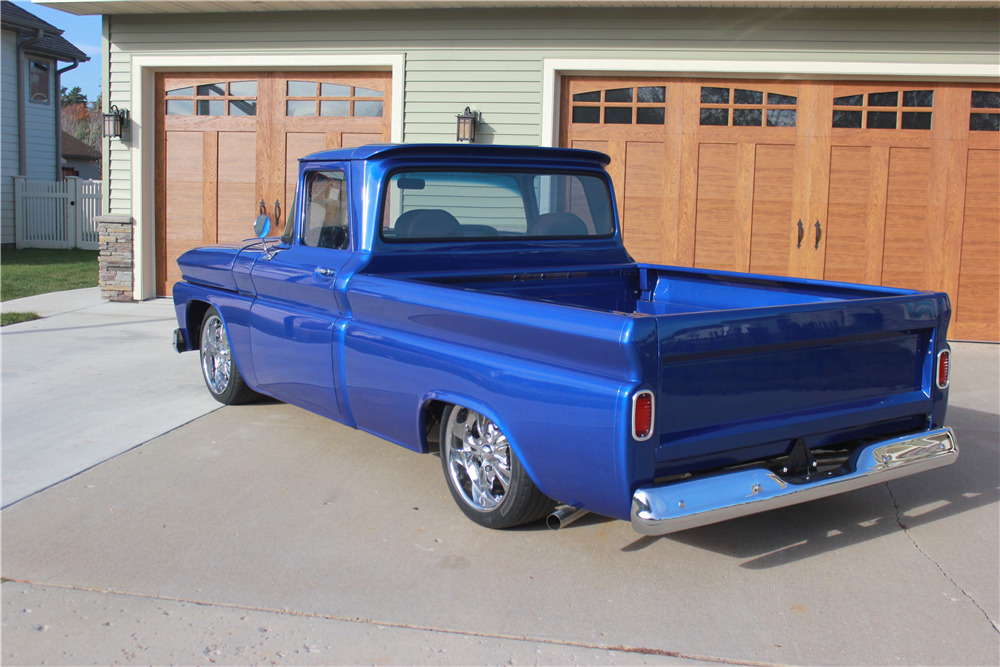 1963 CHEVROLET C10 CUSTOM PICKUP - Rear 3/4 - 211918
