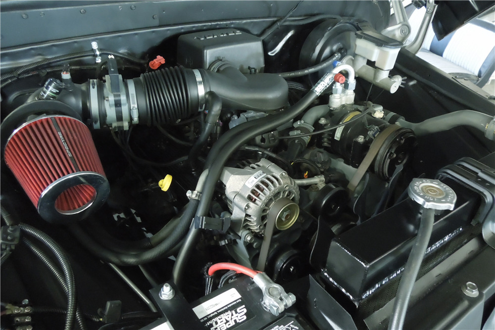 1963 CHEVROLET K10 CUSTOM 4X4 PICKUP - Engine - 212072
