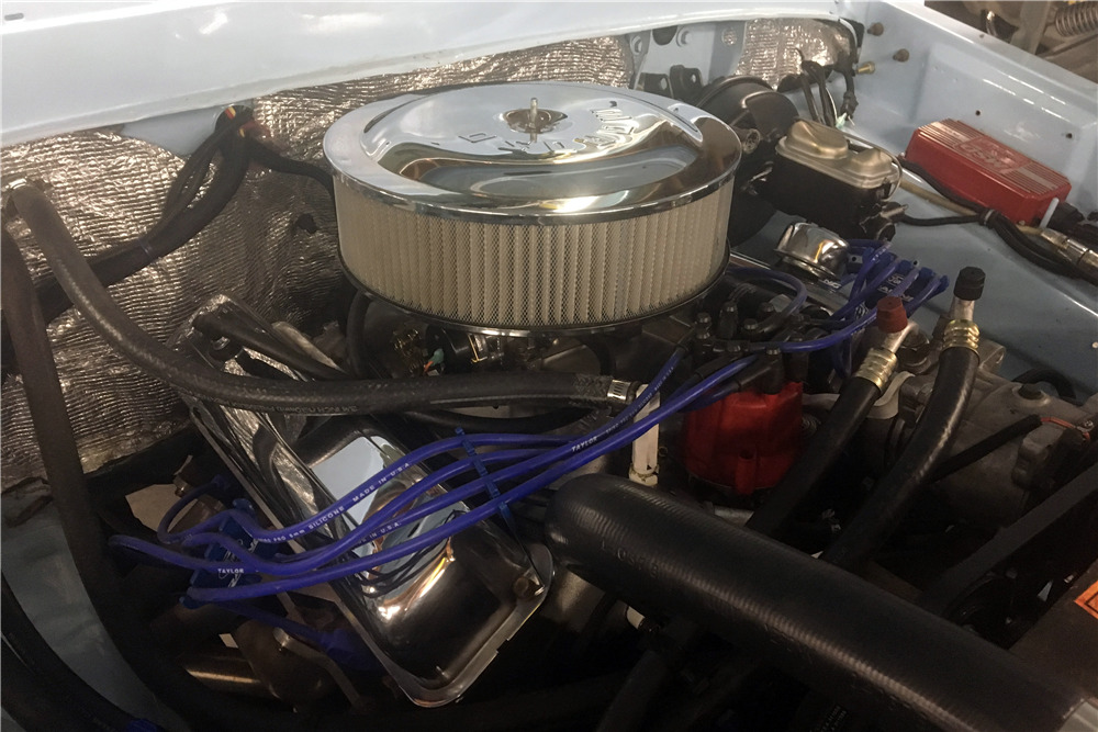 1975 FORD F-250 4X4 PICKUP - Engine - 212195