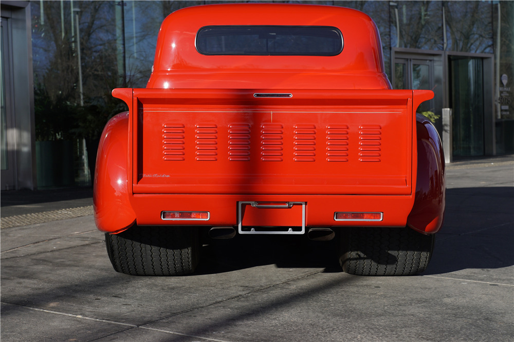 1948 CHEVROLET CUSTOM PICKUP - Rear 3/4 - 212412