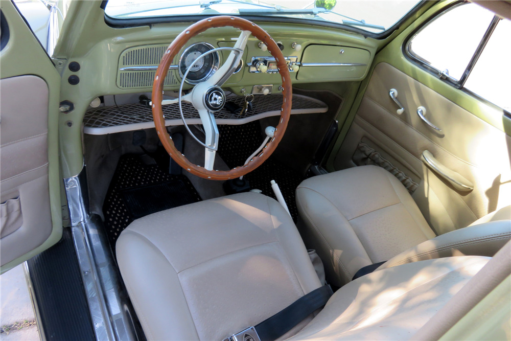 1960 VOLKSWAGEN BEETLE - Interior - 212442