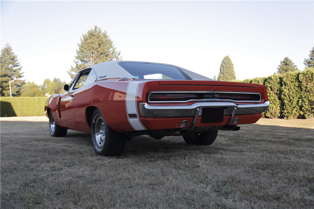 1970 DODGE CHARGER R/T - Rear 3/4 - 212452