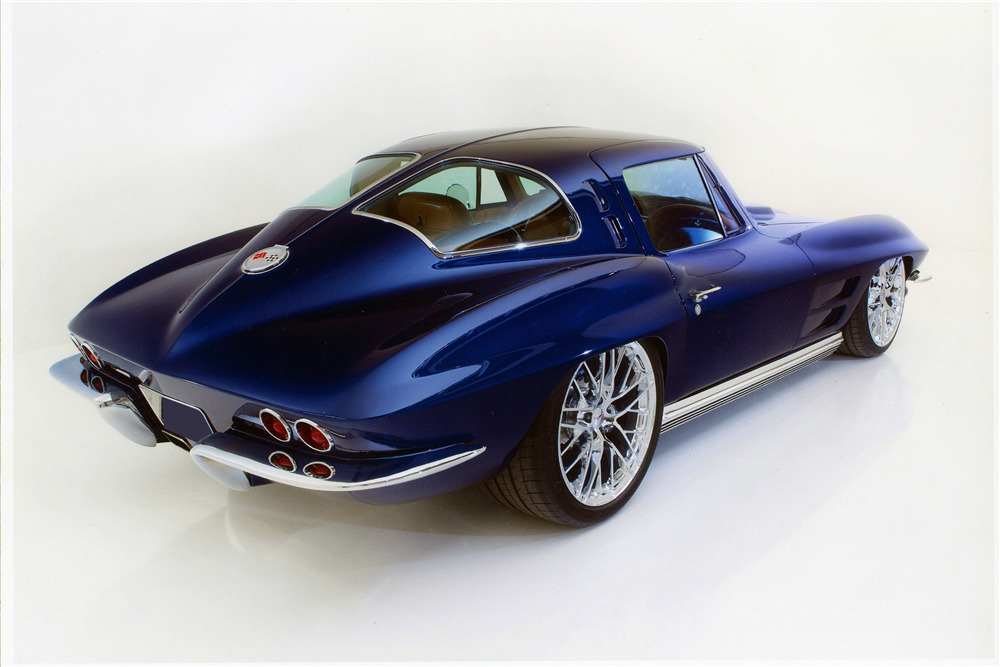 1963 CHEVROLET CORVETTE CUSTOM COUPE - Rear 3/4 - 212494