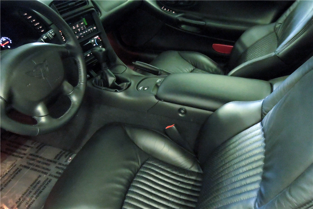 2004 CHEVROLET CORVETTE Z06  - Interior - 212504