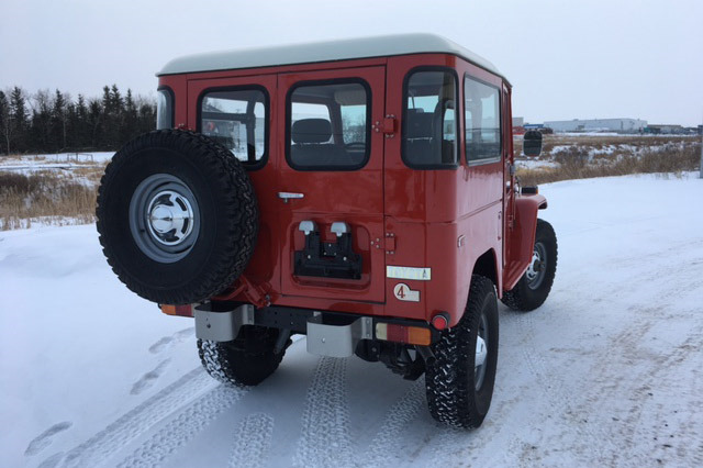 Fj70 Rear 1977 TOYOTA FJ40 - Rear 3/4 - 212662