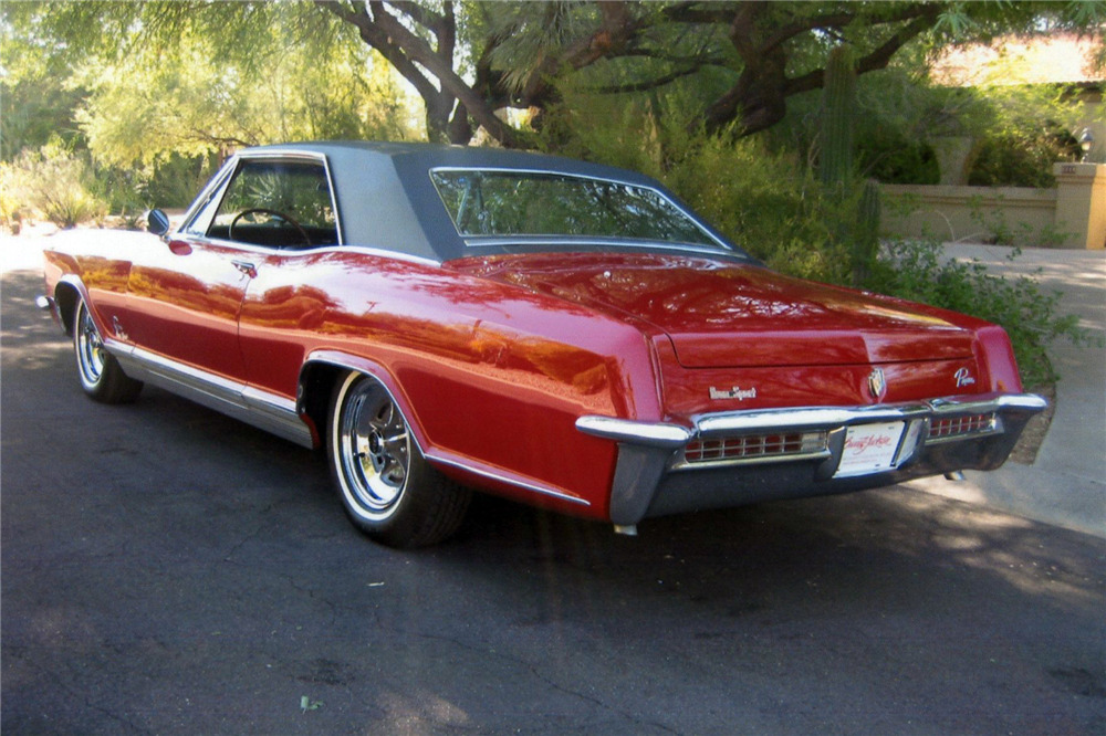 1965 BUICK RIVIERA GRAN SPORT - Rear 3/4 - 212672