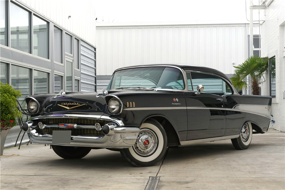 1957 CHEVROLET BEL AIR  - Front 3/4 - 212824