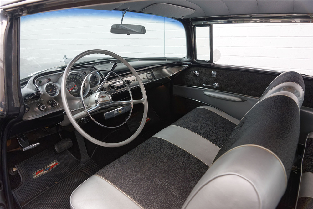 1957 CHEVROLET BEL AIR  - Interior - 212824
