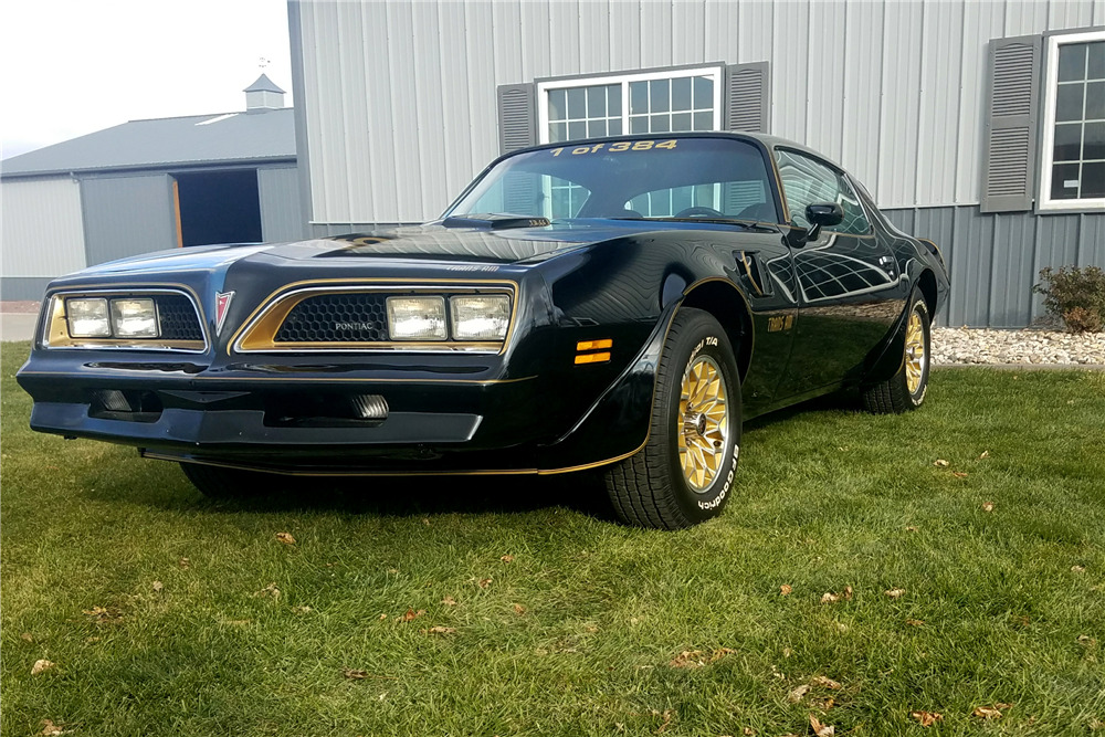 1977 PONTIAC TRANS AM - Front 3/4 - 212881