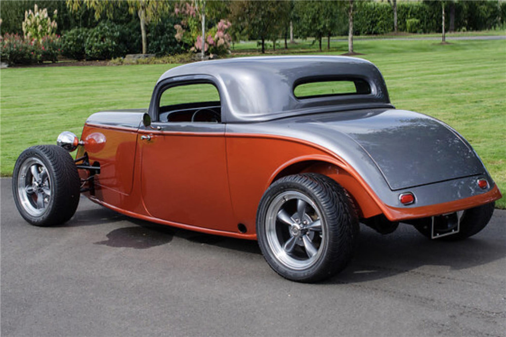 1933 FORD 3 WINDOW CUSTOM COUPE - Rear 3/4 - 212895