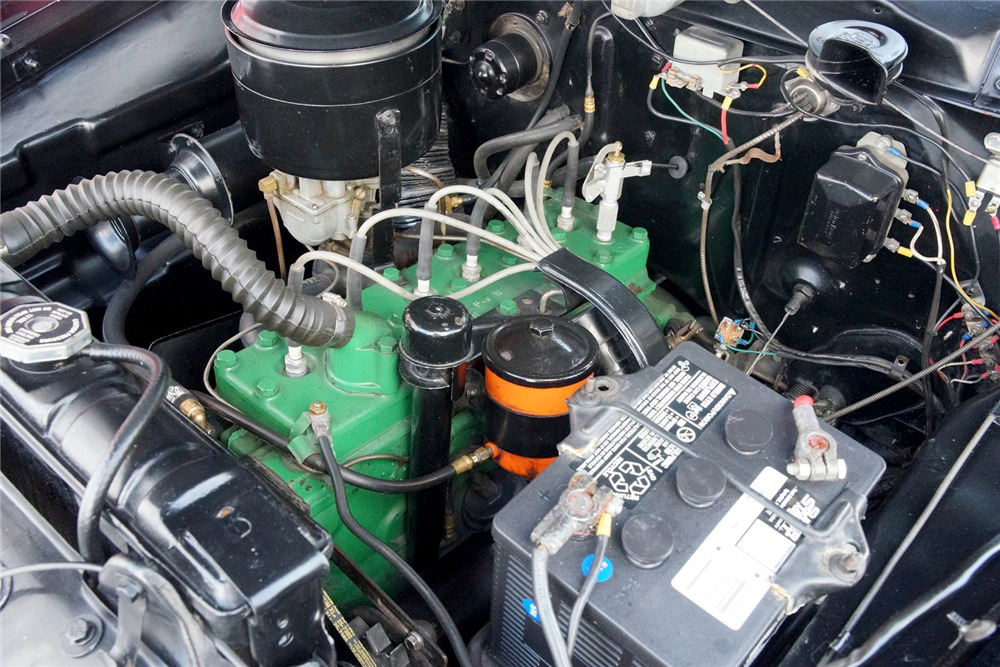 1948 STUDEBAKER STARLIGHT - Engine - 212925